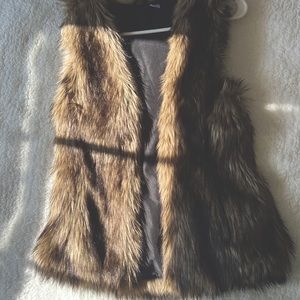 Fur vest